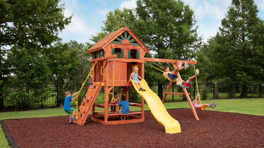 Parrot island fort with treehouse panels scaled