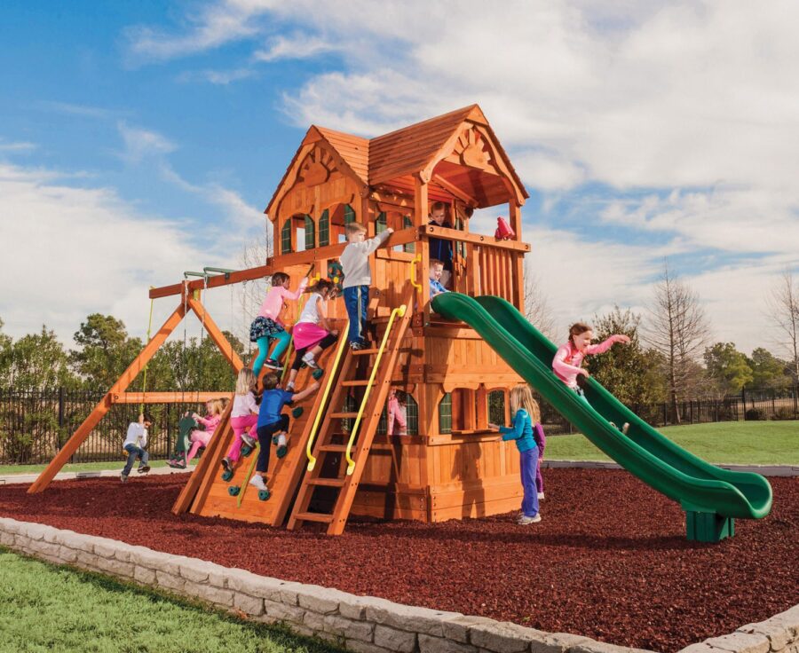 Pg 22 65 MegaDeck Fort Fully Enclosed
