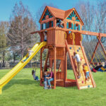7.4 MegaDeck Fort w/Wood Roof & Treehouse Panels