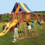 Pg 25 Parrot Island Playcenter Config 2 Tarp