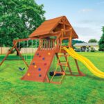 Pg 24S Toucan Playcenter Wood Roof